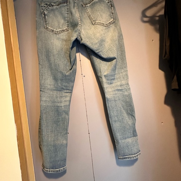 Denim Wash Buckle Jeans - Picture 4 of 5